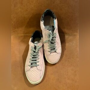 P488 Pink Textured Sneakers with camo detail